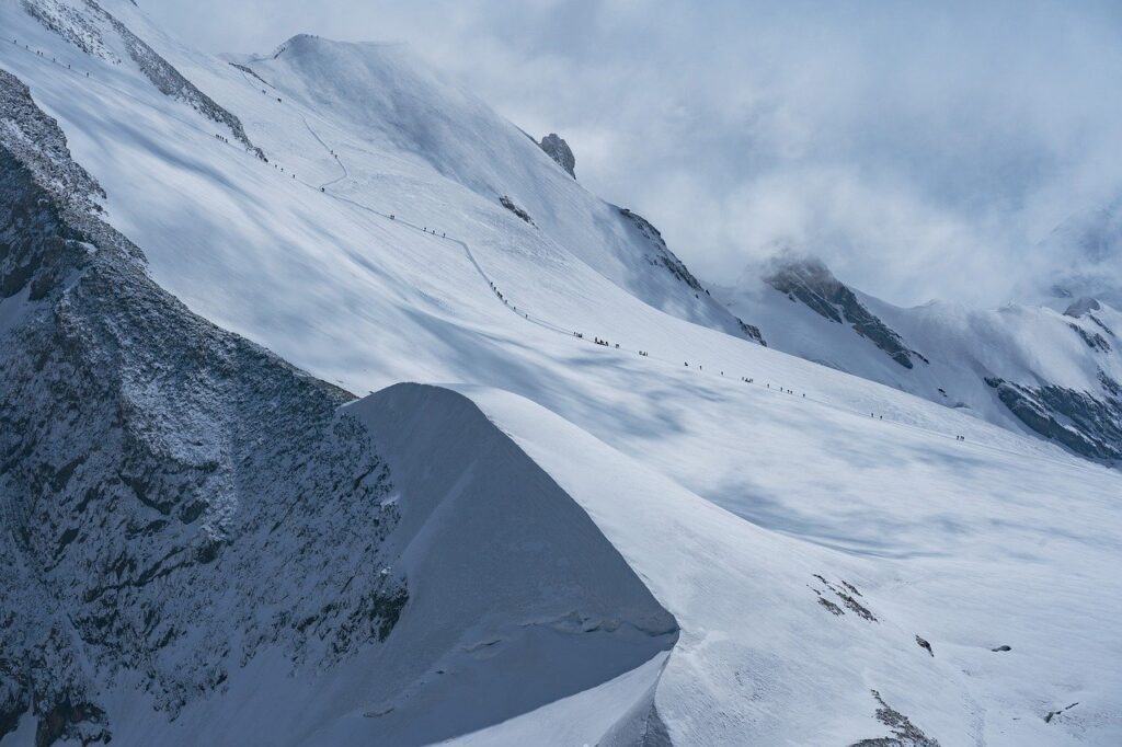 mountain, alps, snow-8242714.jpg